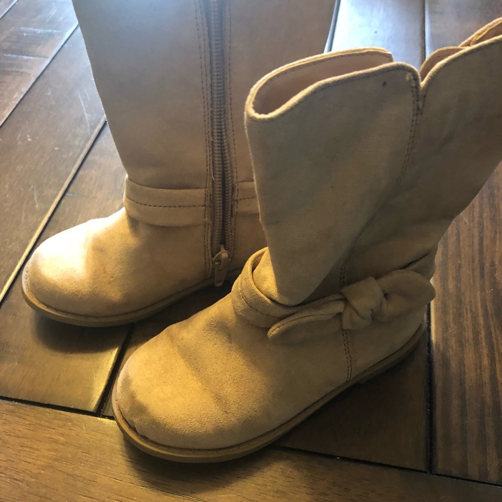Girls Boots - size 8